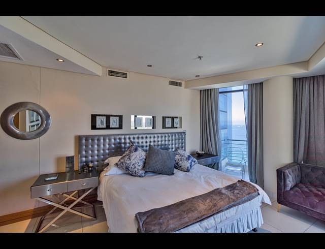 2 BEDROOM APARTMENT FOR SALE IN UMHLANGA CENTRAL